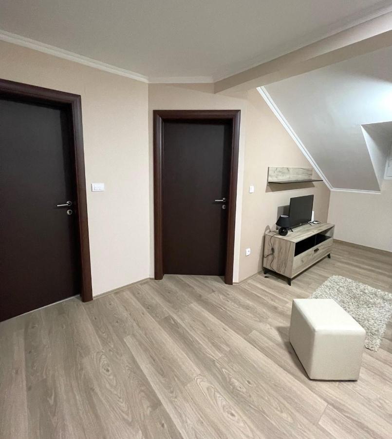 Vivko Apartments Veliko Gradiste Luaran gambar