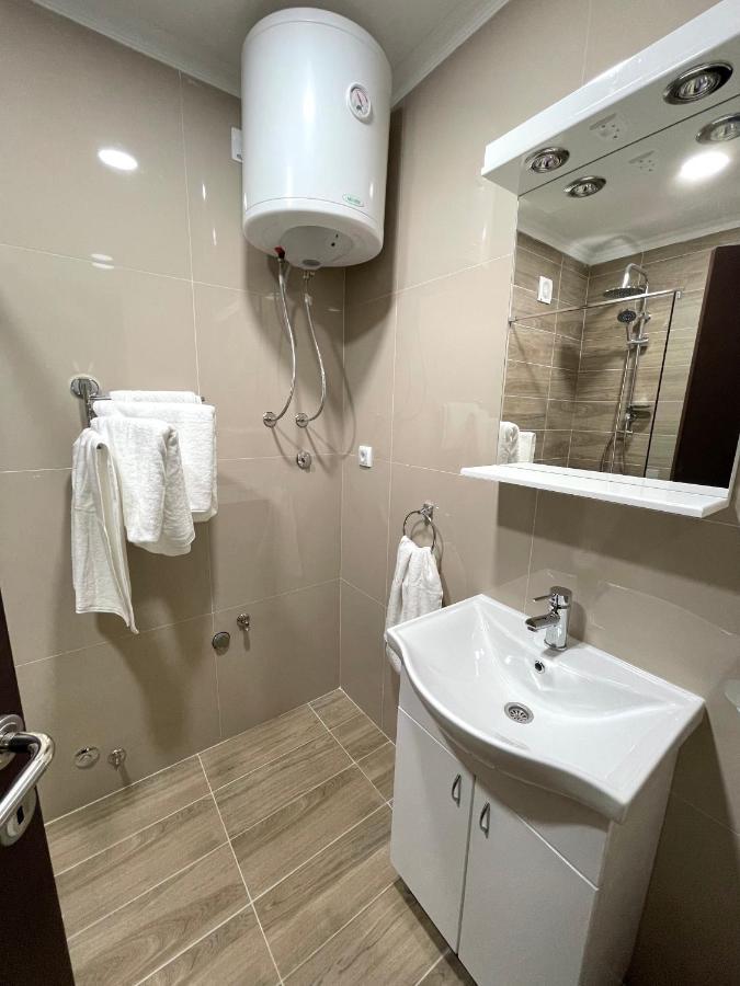 Vivko Apartments Veliko Gradiste Luaran gambar